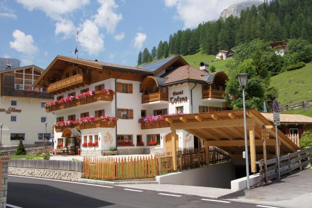 Garni Tofana Corvara In Badia Exterior foto